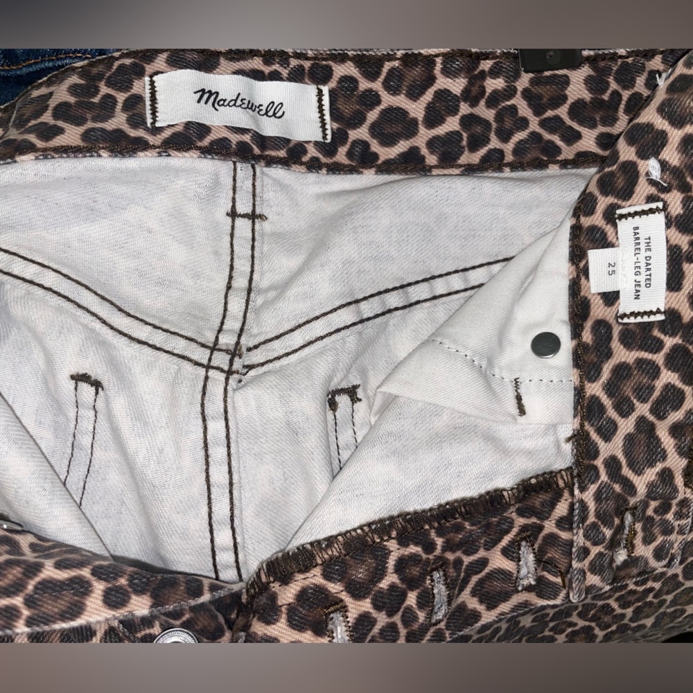 Madewell Cheetah The Darted Barrel-Leg Jean - Picture 6 of 9
